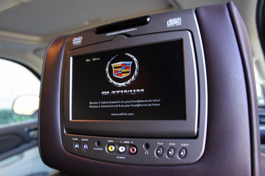  Cadillac Escalade Platinum Hybrid 2011 года  (фото 13 из 60)